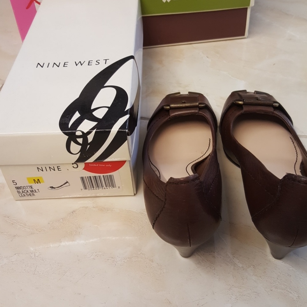 NINE WEST - Picture 2 of 8